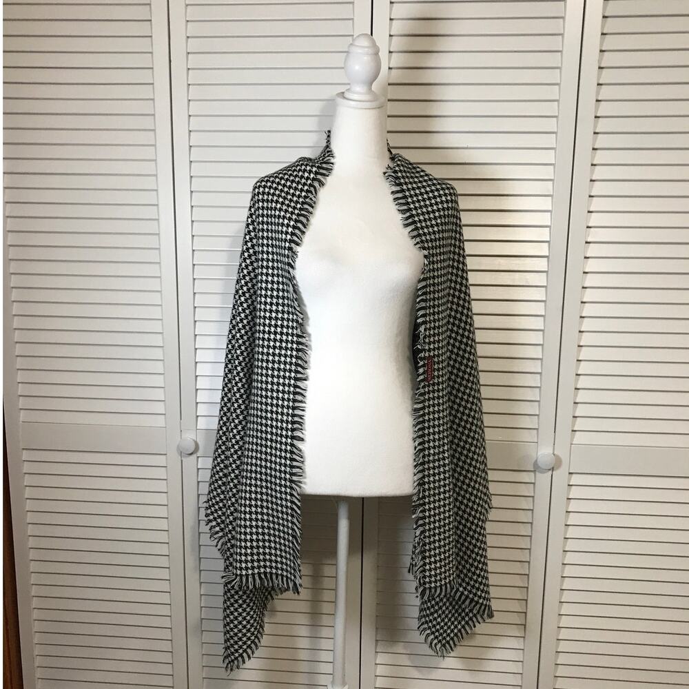 MERONA Black White Houndstooth Print Wrap Shawl Scarf